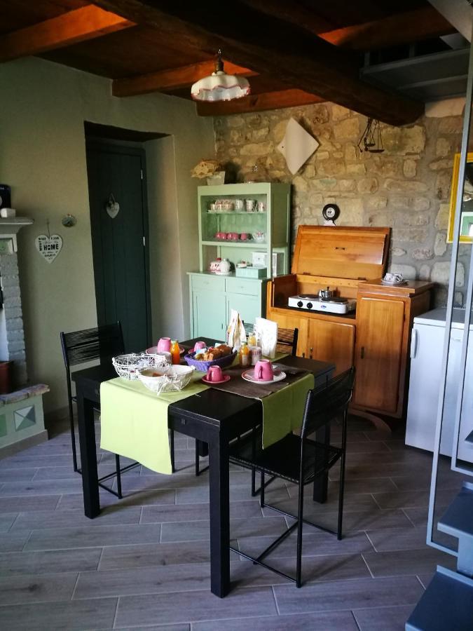 La Corte Del Borgo Bed & Breakfast Valverde  ภายนอก รูปภาพ